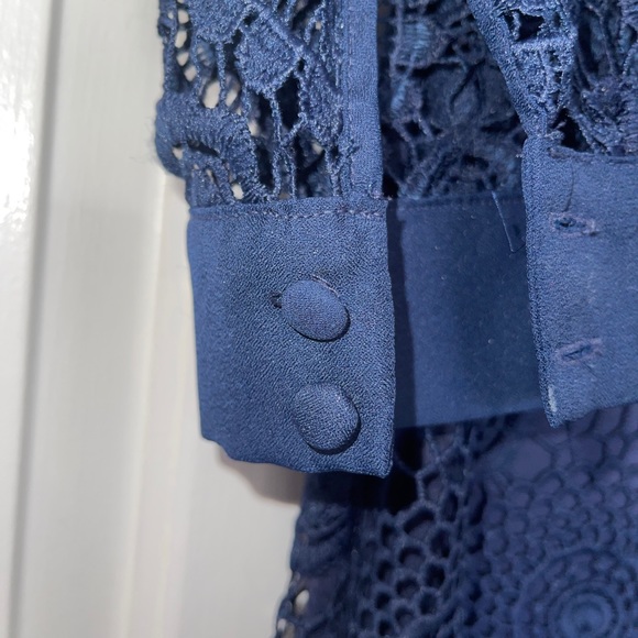Taylor Navy Lace Dress Size 6 Scolloped Bottom - Picture 11 of 11